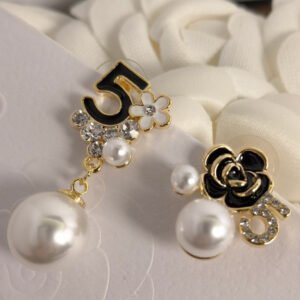 oCHANELo Earrings 044