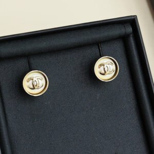 oCHANELo Earrings 200