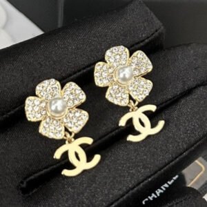oCHANELo Earrings 318