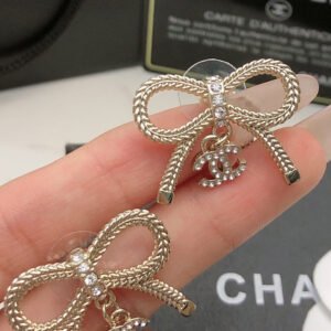 oCHANELo Earrings 319