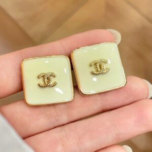 oCHANELo Earrings 458