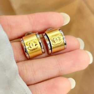 oCHANELo Earrings 495