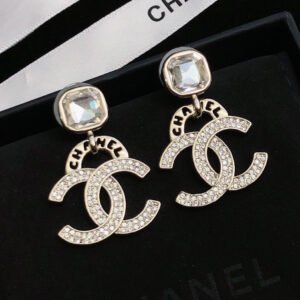 oCHANELo Earrings 572