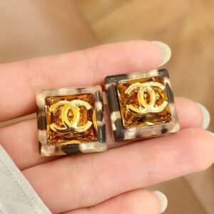 oCHANELo Earrings 600