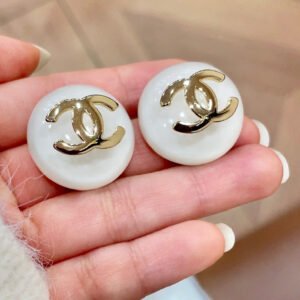 oCHANELo Earrings 610