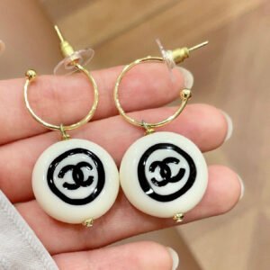 oCHANELo Earrings 621