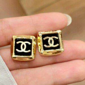 oCHANELo Earrings 623