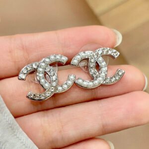 oCHANELo Earrings 630