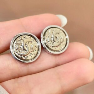 oCHANELo Earrings 649