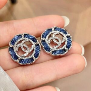 oCHANELo Earrings 653