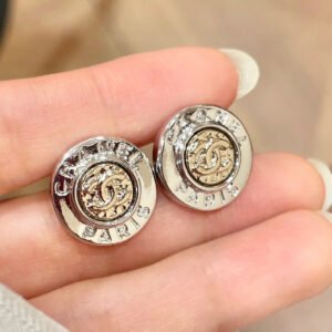 oCHANELo Earrings 657