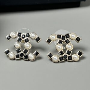 oCHANELo Earrings 660