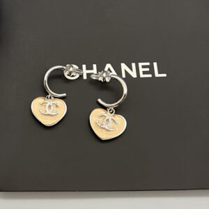 oCHANELo Earrings 662