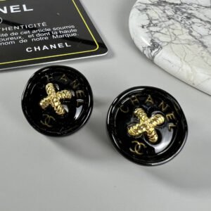 oCHANELo Earrings 668