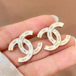 oCHANELo Earrings 675