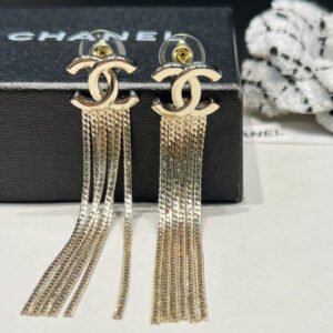 oCHANELo Earrings 684