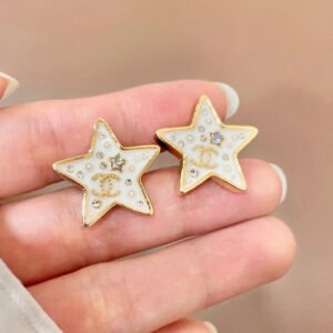 oCHANELo Earrings 697