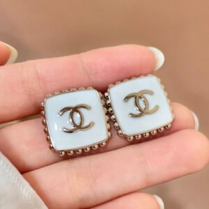 oCHANELo Earrings 710