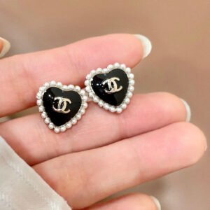 oCHANELo Earrings 724