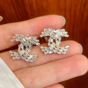 oCHANELo Earrings 750