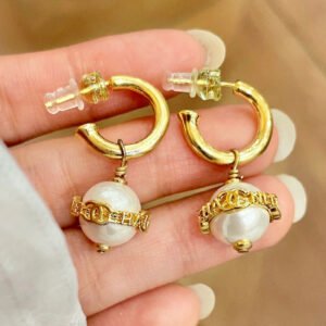 oCHANELo Earrings 808