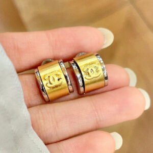 oCHANELo Earrings 812