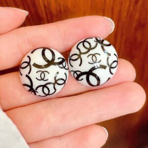 oCHANELo Earrings 823