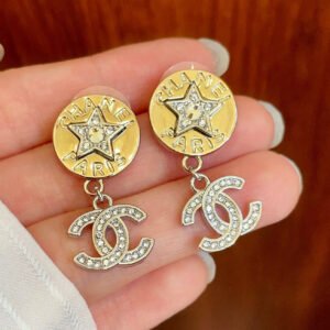 oCHANELo Earrings 832