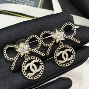 oCHANELo Earrings 852