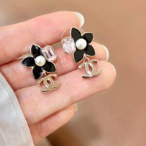 oCHANELo Earrings 891