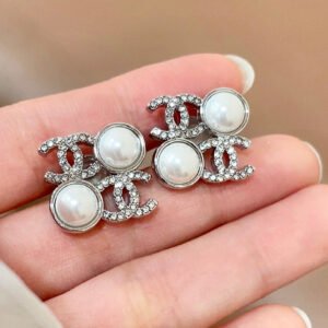 oCHANELo Earrings 942