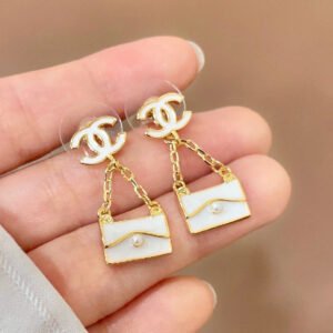 oCHANELo Earrings 957