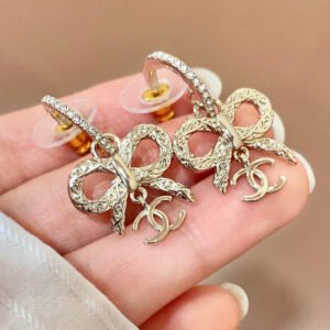 oCHANELo Earrings 1022