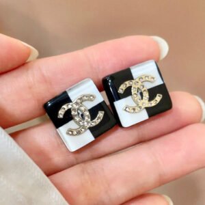 oCHANELo Earrings 1028