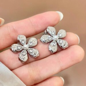 oCHANELo Earrings 1032