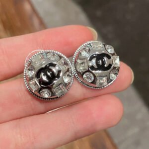 oCHANELo Earrings 1047