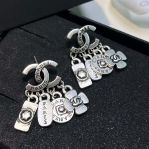 oCHANELo Earrings 1064