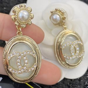 oCHANELo Earrings 1069