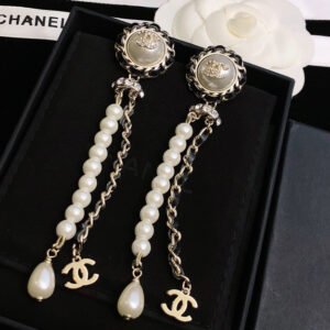 oCHANELo Earrings 1073