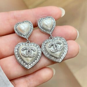 oCHANELo Earrings 1083