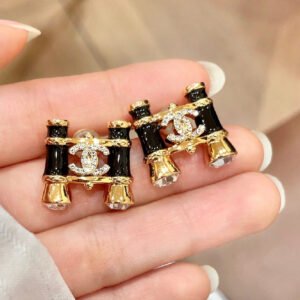 oCHANELo Earrings 1097