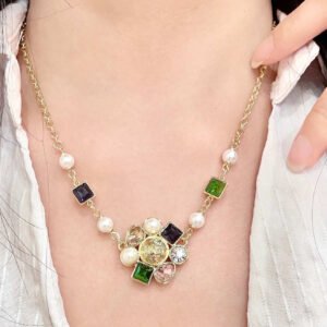 oCHANELo Necklaces 100