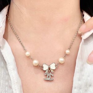 oCHANELo Necklaces 171