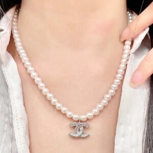 oCHANELo Necklaces 173