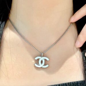 oCHANELo Necklaces 237