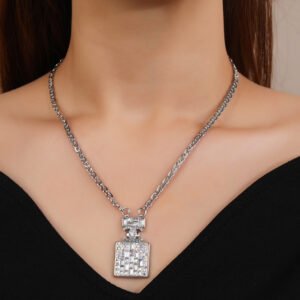 oCHANELo Necklaces 240