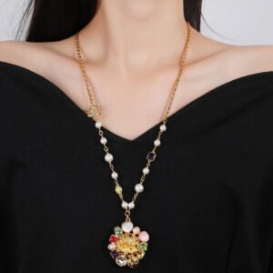 oCHANELo Necklaces 364