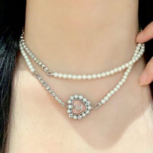 oCHANELo Necklaces 375