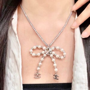 oCHANELo Necklaces 376