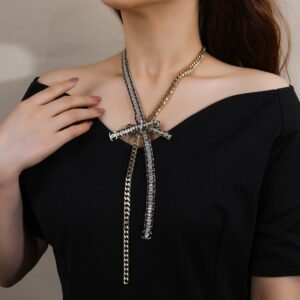 oCHANELo Necklaces 393